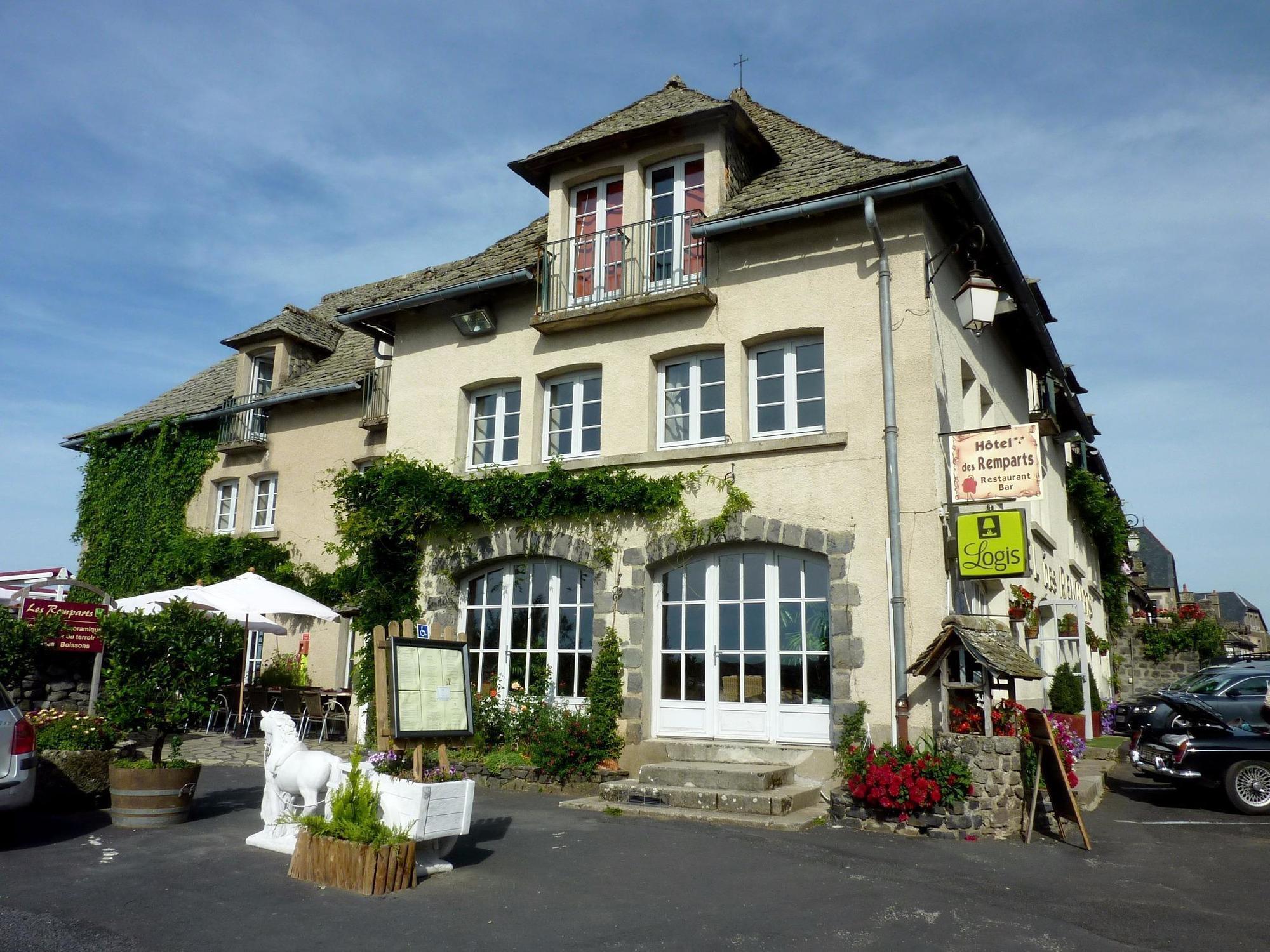 Logis Hotel Restaurant & Spa Les Remparts Salers Eksteriør bilde