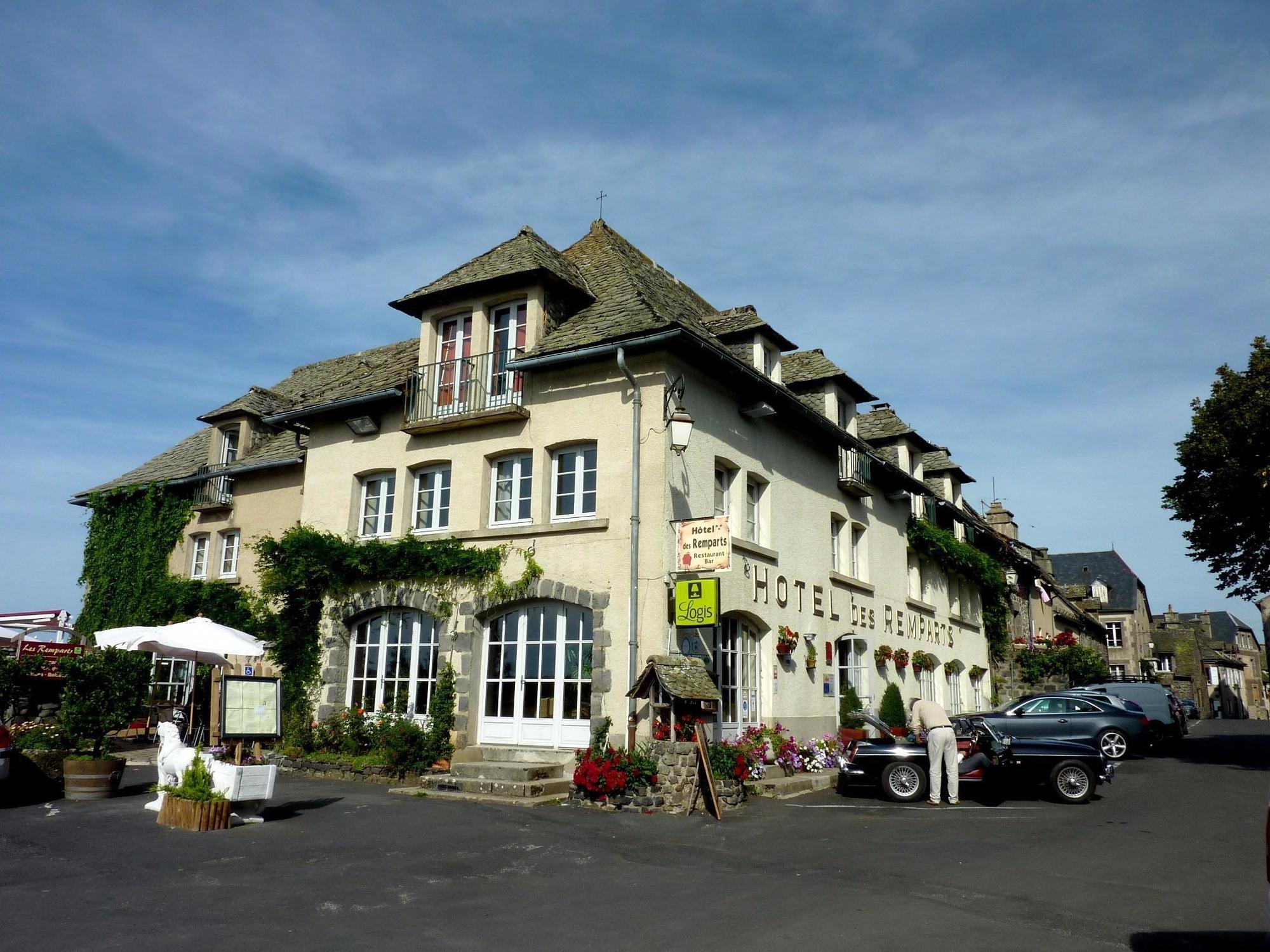 Logis Hotel Restaurant & Spa Les Remparts Salers Eksteriør bilde